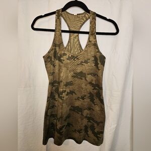 G144. Lululemon Cool Racerback Tank in Savanna Camo Fatigue Green - Size 8